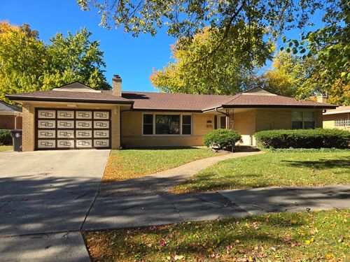 8928 Kenton Ave, Skokie, IL, 60076-1823 | Card Image