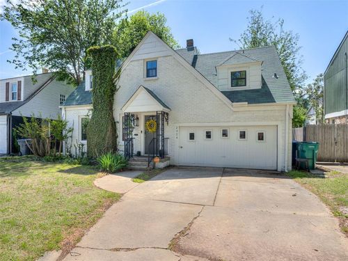 2424 Nw 18th St, Oklahoma City, OK, 73107-4027 | Card Image