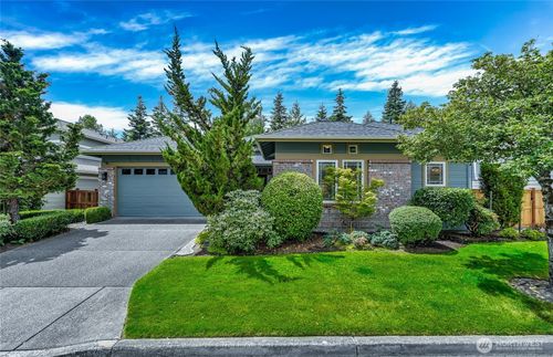 12291 235th Pl Ne, Redmond, WA, 98053-5606 | Card Image