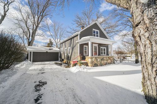 629 N Main St, Chelsea, MI, 48118-1257 | Card Image