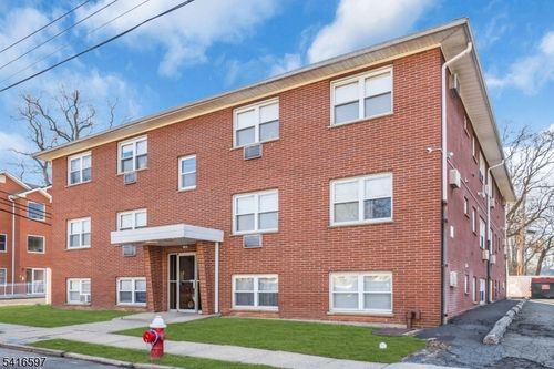 a2-100 Luttgen Pl, Linden, NJ, 07036-2876 | Card Image