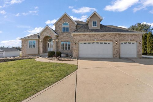 148 Timber Point Ct, Valparaiso, IN, 46385-9312 | Card Image