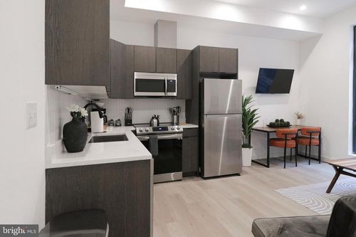 5-1318 9th St Nw, WASHINGTON, DC, 20001-4208 | Card Image