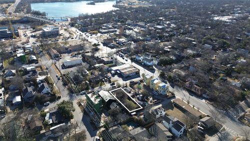 2806 E 3rd St, Austin, TX, 78702-4846 | Card Image