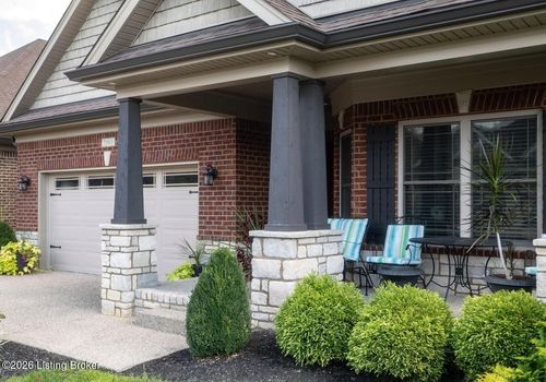 7503 Pavilion Park Rd, Louisville, KY, 40214-2001 | Card Image