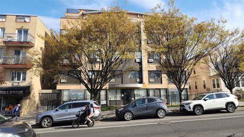 apt-2d-8432 Grand Ave, Elmhurst, NY, 11373-4368 | Card Image