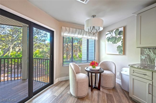 27113 Oakwood Lake Dr, House attached with 3 bedrooms, 3 bathrooms and null parking in BONITA SPRINGS FL | Image 10