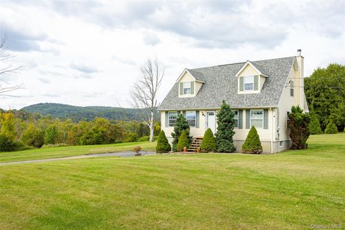 23 Bog Hollow Rd, Wassaic, NY, 12592-2527 | Card Image