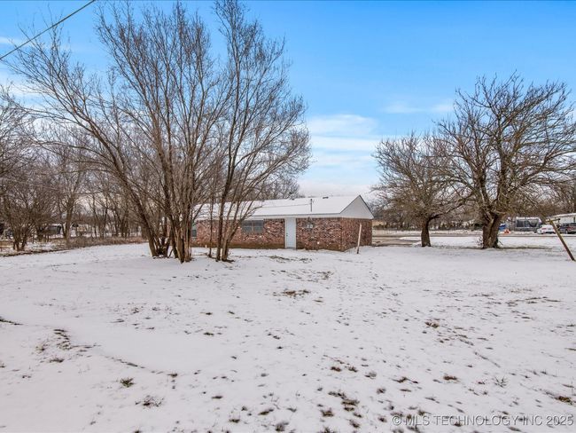 Nice Size Yard | Image 22