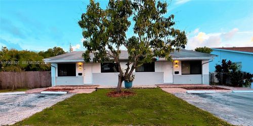 20 Se 12th St, Dania Beach, FL, 33004-4327 | Card Image