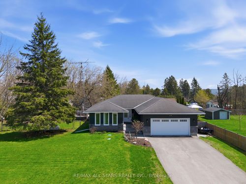 257 Port Hoover Rd, Little Britain, ON, K0M2C0 | Card Image
