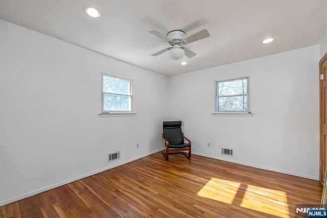 8 Carlisle Ct, House other with 4 bedrooms, 3 bathrooms and null parking in Edison NJ | Image 11