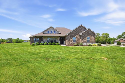 1712 S Songbird Circle, Nixa, MO, 65714 | Card Image