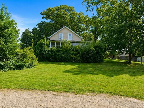 276 East St, Cranston, RI, 02920-2041 | Card Image