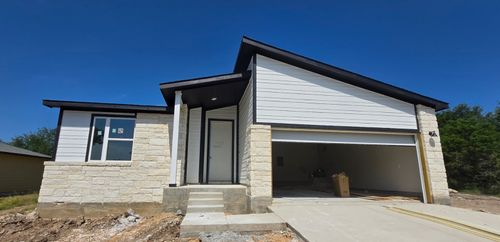 2600 Wilson Ave, Lago Vista, TX, 78645-2136 | Card Image