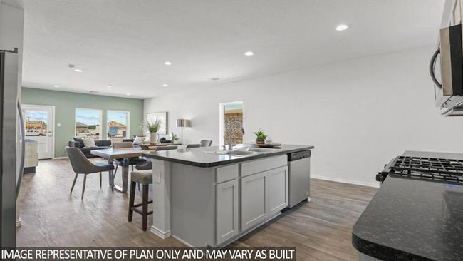 5442 Pinetree Crescent Ln, House other with 4 bedrooms, 3 bathrooms and 2 parking in Spring TX | Image 9