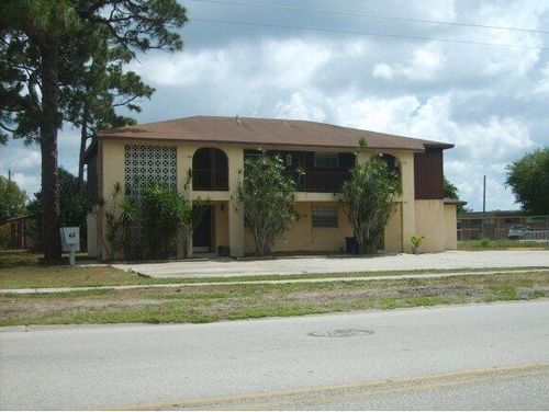 906 Knox Mcrae Dr, Titusville, FL, 32780-6112 | Card Image