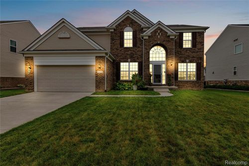 49633 Malten Dr, Macomb, MI, 48044-1568 | Card Image