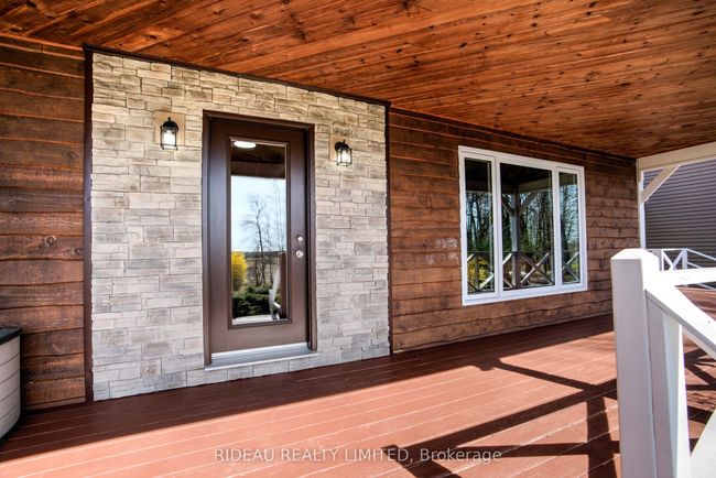 303 Tower Rd, House other with 3 bedrooms, 2 bathrooms and 6 parking in Lansdowne ON | Image 22