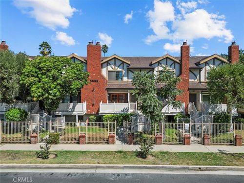 apt-5-13959 Victory Blvd, Van Nuys, CA, 91401-2228 | Card Image