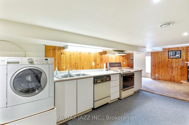 1092 Briscoe Dr, House other with 3 bedrooms, 2 bathrooms and 6 parking in Algonquin Highlands ON | Image 13