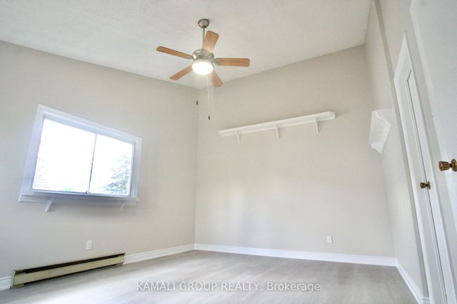 MAIN - 352 E 18 Th St, House other with 3 bedrooms, 2 bathrooms and 2 parking in Hamilton ON | Image 23