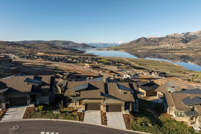 442 E Overlook Loop, Townhouse with 4 bedrooms, 5 bathrooms and 2 parking in Hideout UT | Image 33