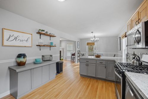 131 Forest Hill Way, Manchester, NH, 03109-5147 | Card Image