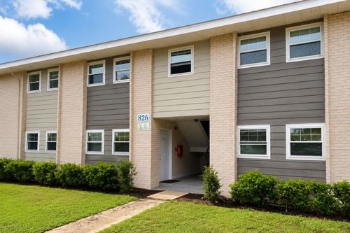 b-828 Sky Lake Cir, ORLANDO, FL, 32809-7142 | Card Image