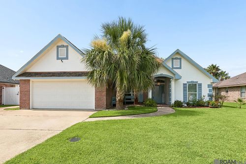 104 Oak Arbor Dr, La Place, LA, 70068-7109 | Card Image
