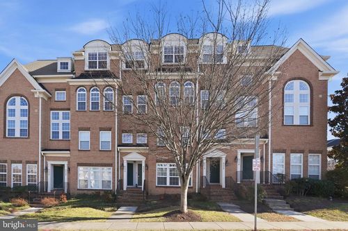 9534 Walker Way, MANASSAS PARK, VA, 20111-3086 | Card Image