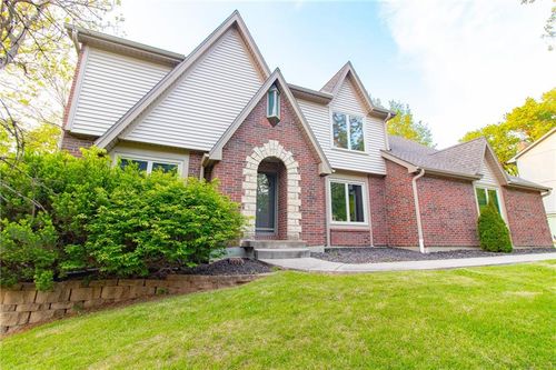 1511 Sw Meyer Blvd, Blue Springs, MO, 64015-6799 | Card Image