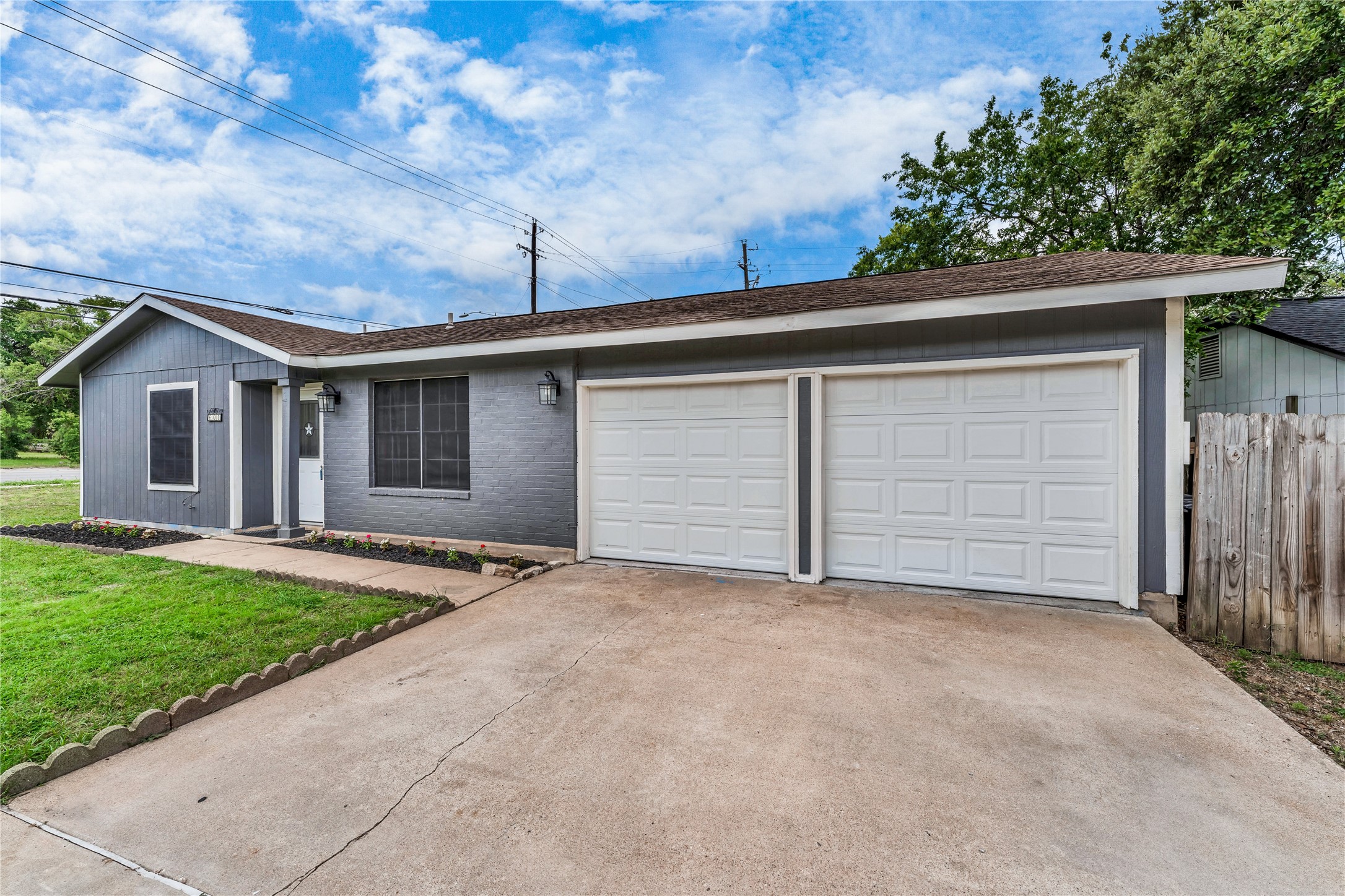 Hyde Park Pl, Austin, TX 78748