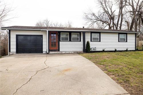 9201 E 79th Street, Kansas City, MO, 64138 | Card Image