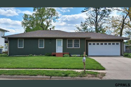 1403 Wright St, Blair, NE, 68008-1223 | Card Image