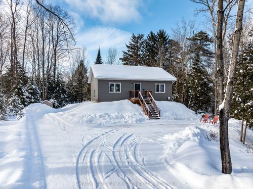 1015 Guilford St, Haliburton, ON, K0M1S0 | Card Image