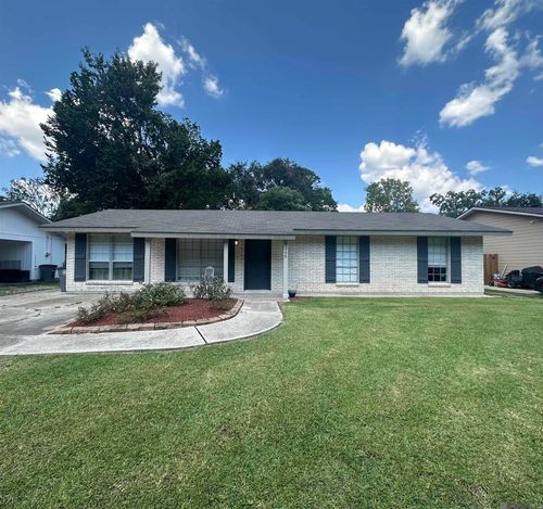 9165 Baker Dr, Baton Rouge, LA, 70809-2329 | Card Image