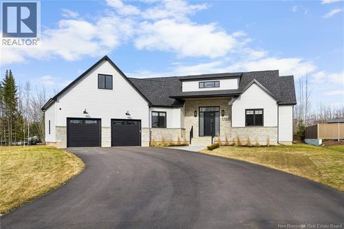 178 Rue Bouchard, Dieppe, NB, E1A9T9 | Card Image