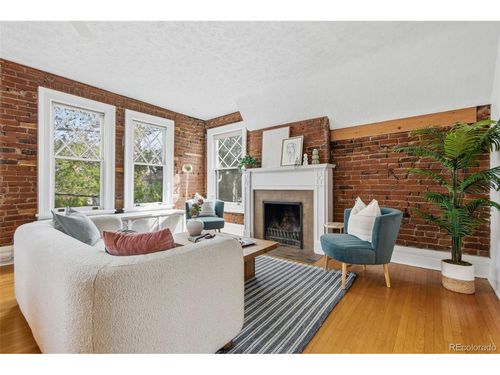 apt-a-1057 N Emerson St, Denver, CO, 80218-6117 | Card Image