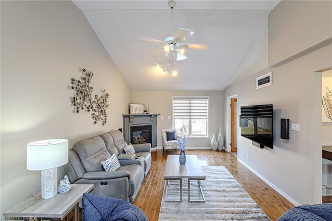 125 Woodlawn Ave, House other with 4 bedrooms, 2 bathrooms and 3 parking in Brantford ON | Image 27
