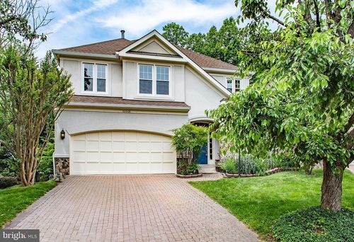 10008 Leamoore Ln, VIENNA, VA, 22181-5908 | Card Image