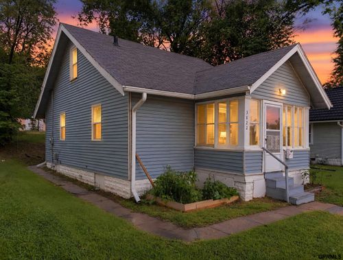 3822 Decatur St, Omaha, NE, 68111-4016 | Card Image