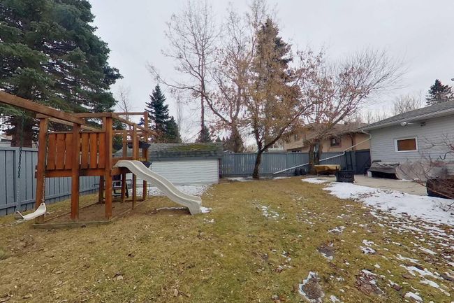 908 14 Avenue Se, Home with 4 bedrooms, 2 bathrooms and 5 parking in Slave Lake AB | Image 39