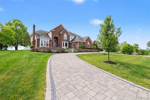 4179 Saint Andrews St, Howell, MI, 48843-7467 | Card Image