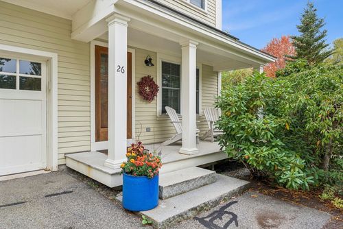 24-26 Harvest Ridge Road, Freeport, ME, 04032 | Card Image