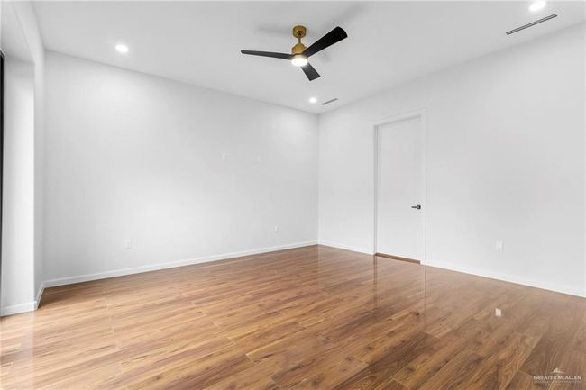 2228 S 45 Th St, House other with 3 bedrooms, 3 bathrooms and 2 parking in McAllen TX | Image 16