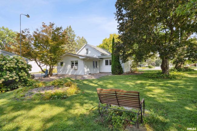 201 W 19 Th Ave, House other with 3 bedrooms, 1 bathrooms and null parking in Coal Valley IL | Image 16
