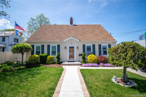 3 Park Ave, Baldwin, NY, 11510-3642 | Card Image