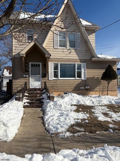 74 Jefferson Pl, Totowa, NJ, 07512-2683 | Card Image