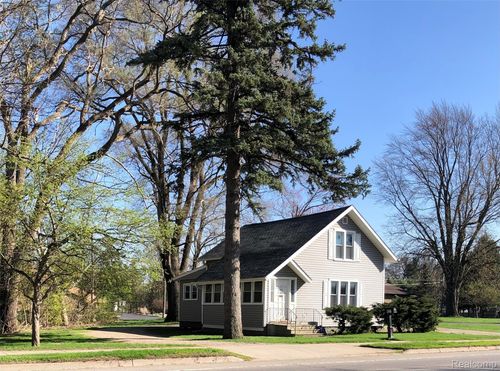 427 S State Street Street, Caro, MI, 48723 | Card Image